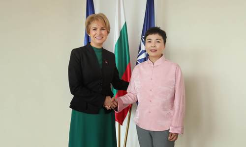 Заместник-министър Невяна Митева прие копия на акредитивните писма на новия посланик на Китай в България Дай Цинли