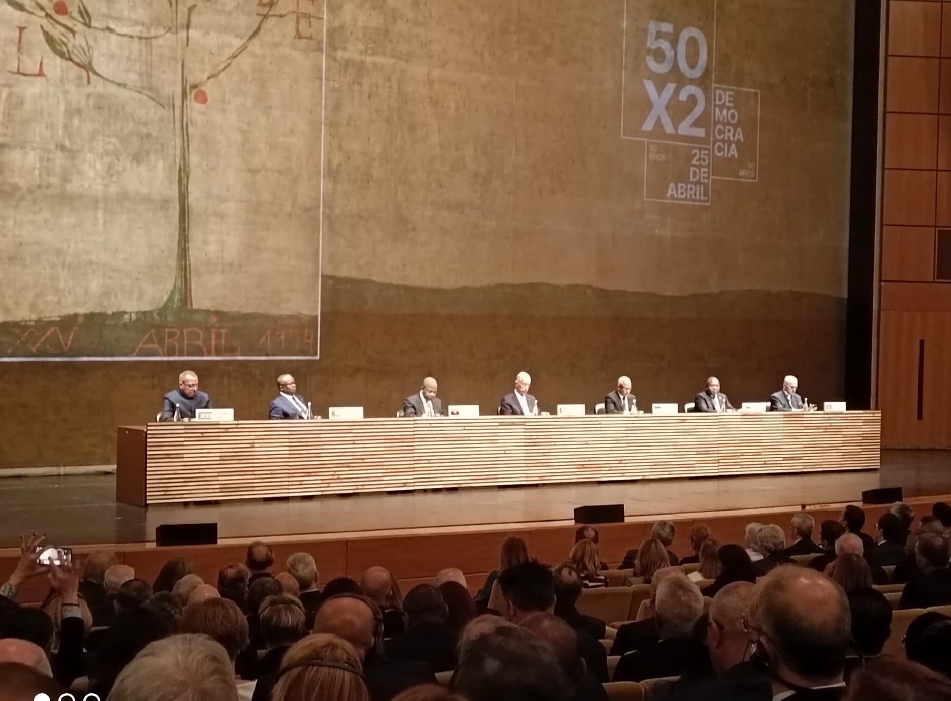 Посланик Иван Найденов взе участие в тържествена сесия на Асамблеята на Републиката по случай навършването на 50 години от революцията в Португалия