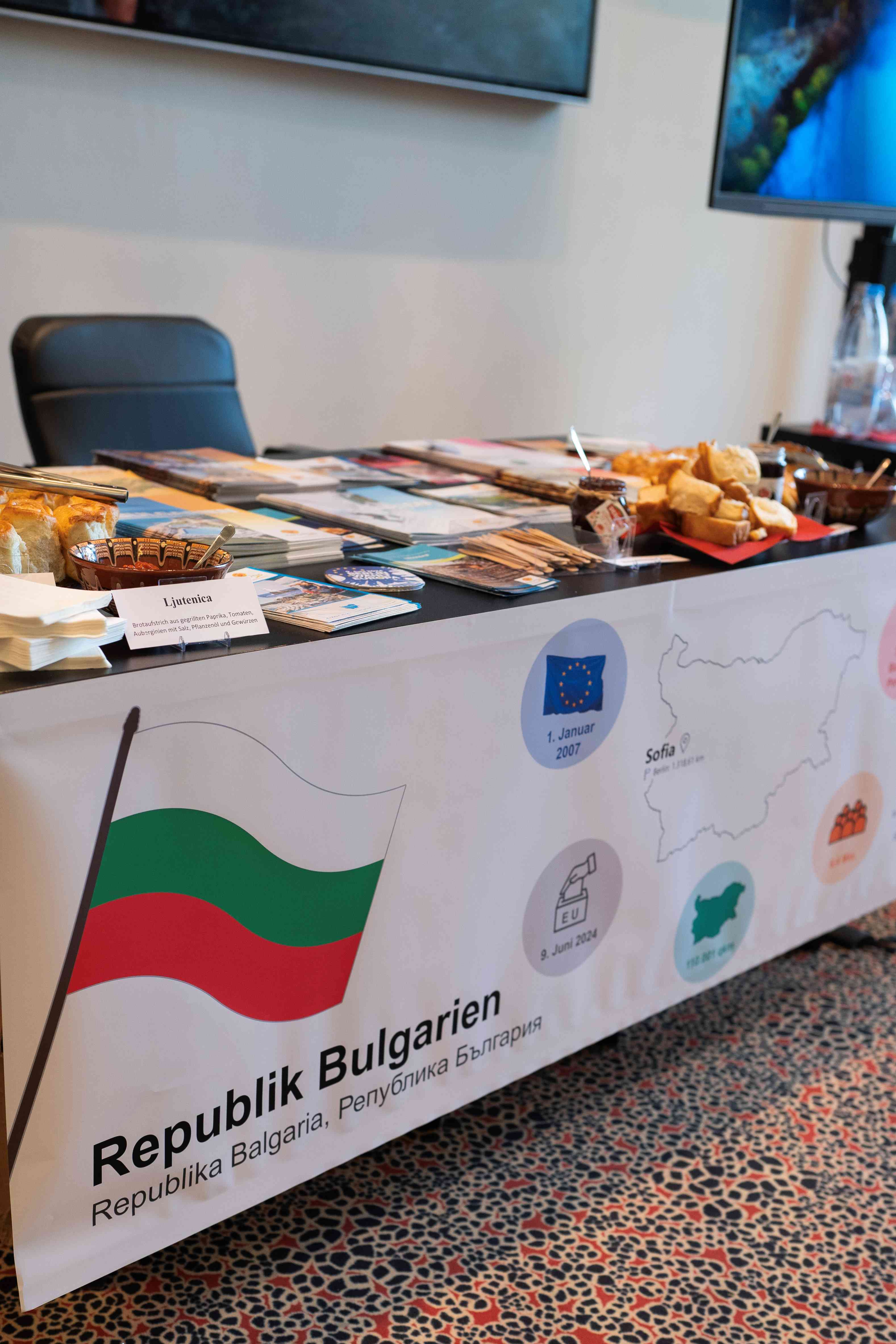 Участие на посолството на Република България в Берлин в събитие по повод 20-тата годишнина от разширяването на ЕС