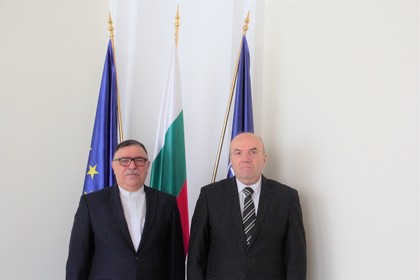 Farewell meeting of Minister Nikolay Milkov with the Ambassador of Iran to Bulgaria Seyyed Mohammad Javad Rassouli