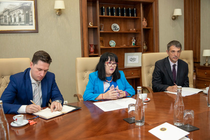 Посланикът на Република България в Кишинев Мая Добрева проведе среща с министър-председателя на Република Молдова Дорин Речан