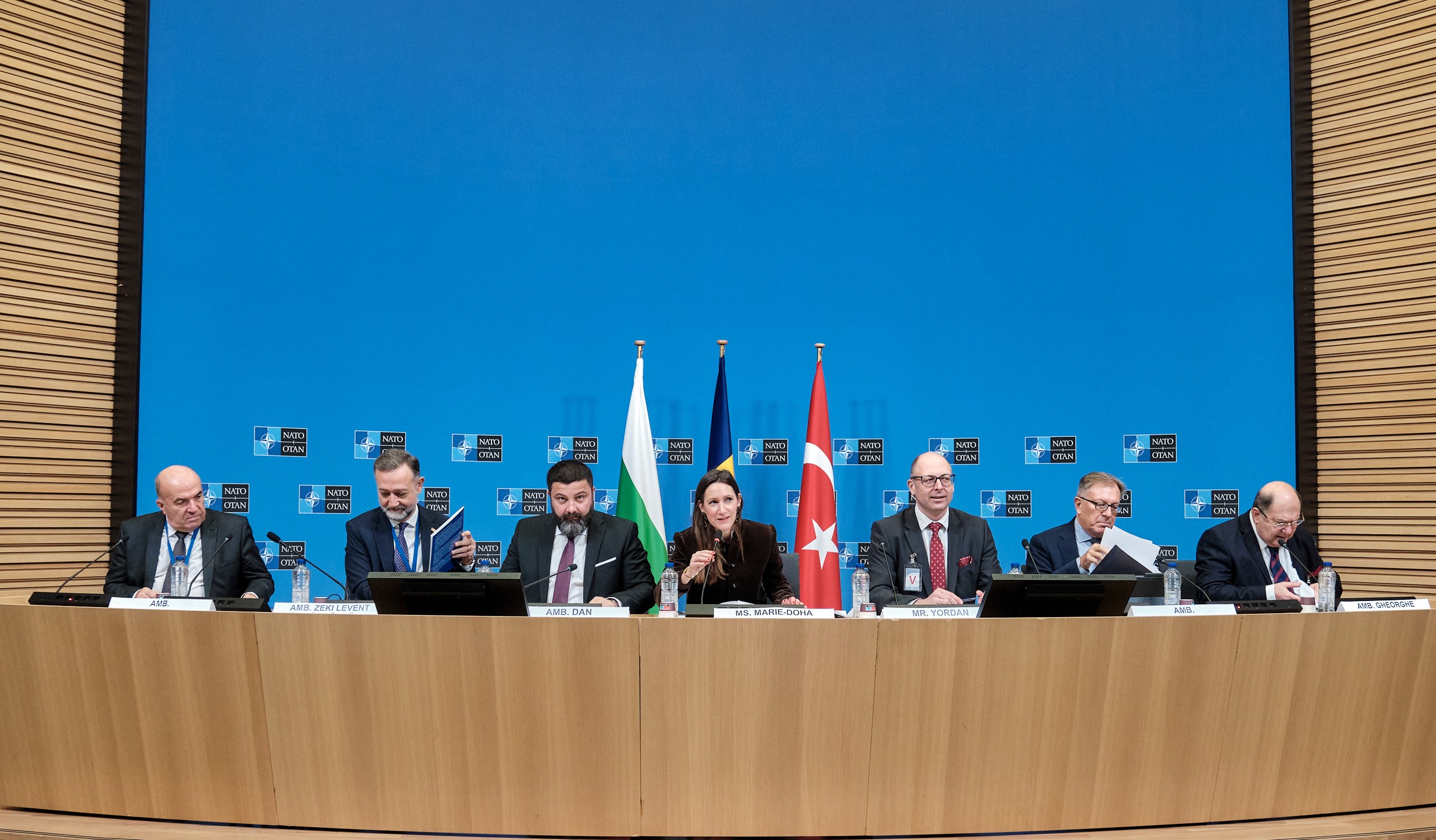 Ролята на НАТО за справяне със заплахите и предизвикателствата пред сигурността в Черно море