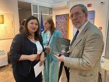 Книгата на Филип Димитров „Братя“ събра дипломати в галерия „Мисията“