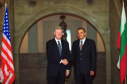 ИСТОРИЯ: Президентът на САЩ Бил Клинтън осъществява визита в България в периода 21-23 ноември 1999 г.