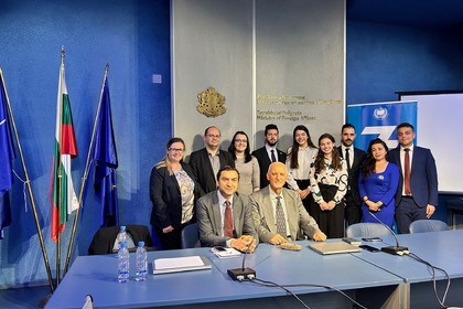 68-aта годишнина от присъединяването на България към Организацията на обединените нации. Брифинг на българските младежки делегати към ООН