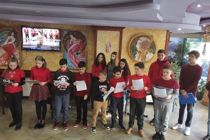 Коледно тържество в неделно училище „Христо Ботев“ в Тирана