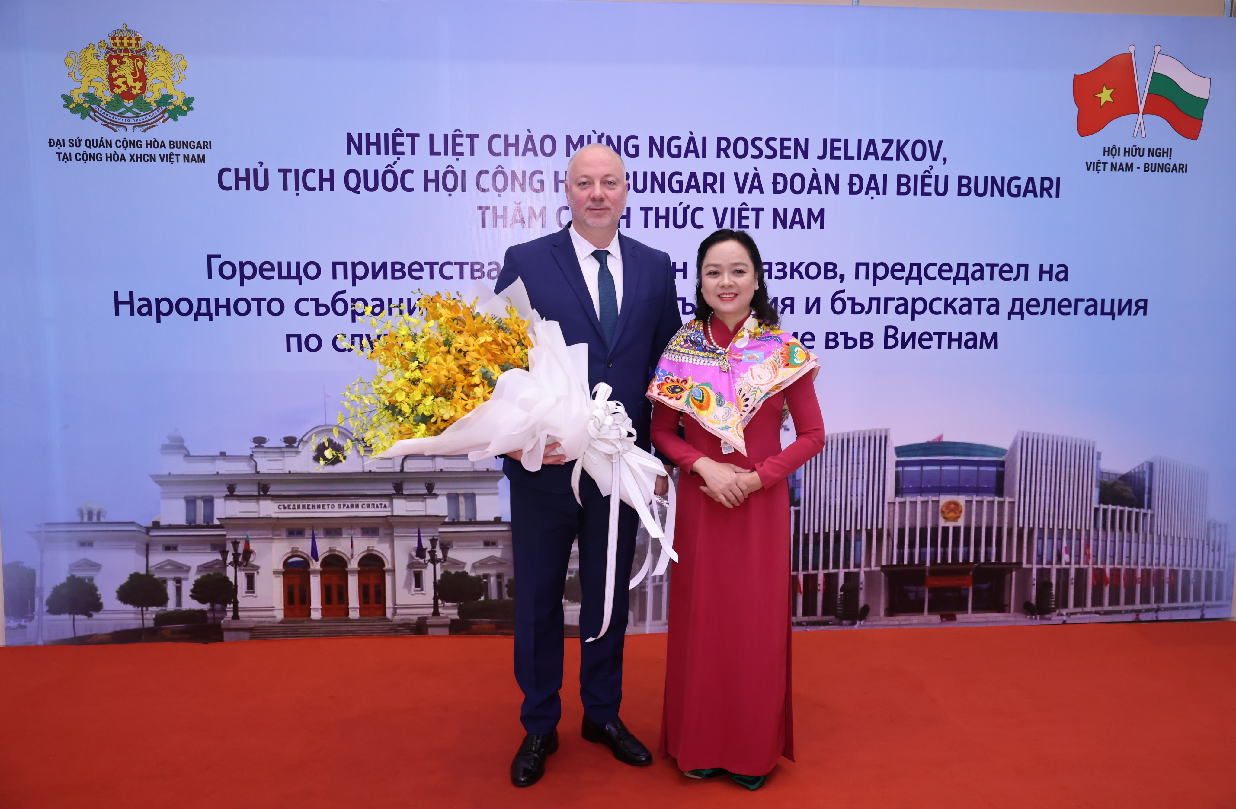 Посолството организира прием по случай посещението на председателя на Народното събрание Росен Желяков във Виетнам