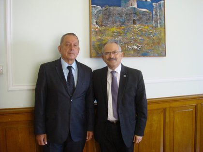 Среща на посланик Христо Георгиев с кмета на Лимасол Никос Николаидес