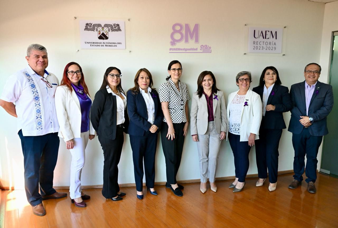 Отбелязване на Международния ден на жената на среща със студенти от Автономния университет на щата Морелос