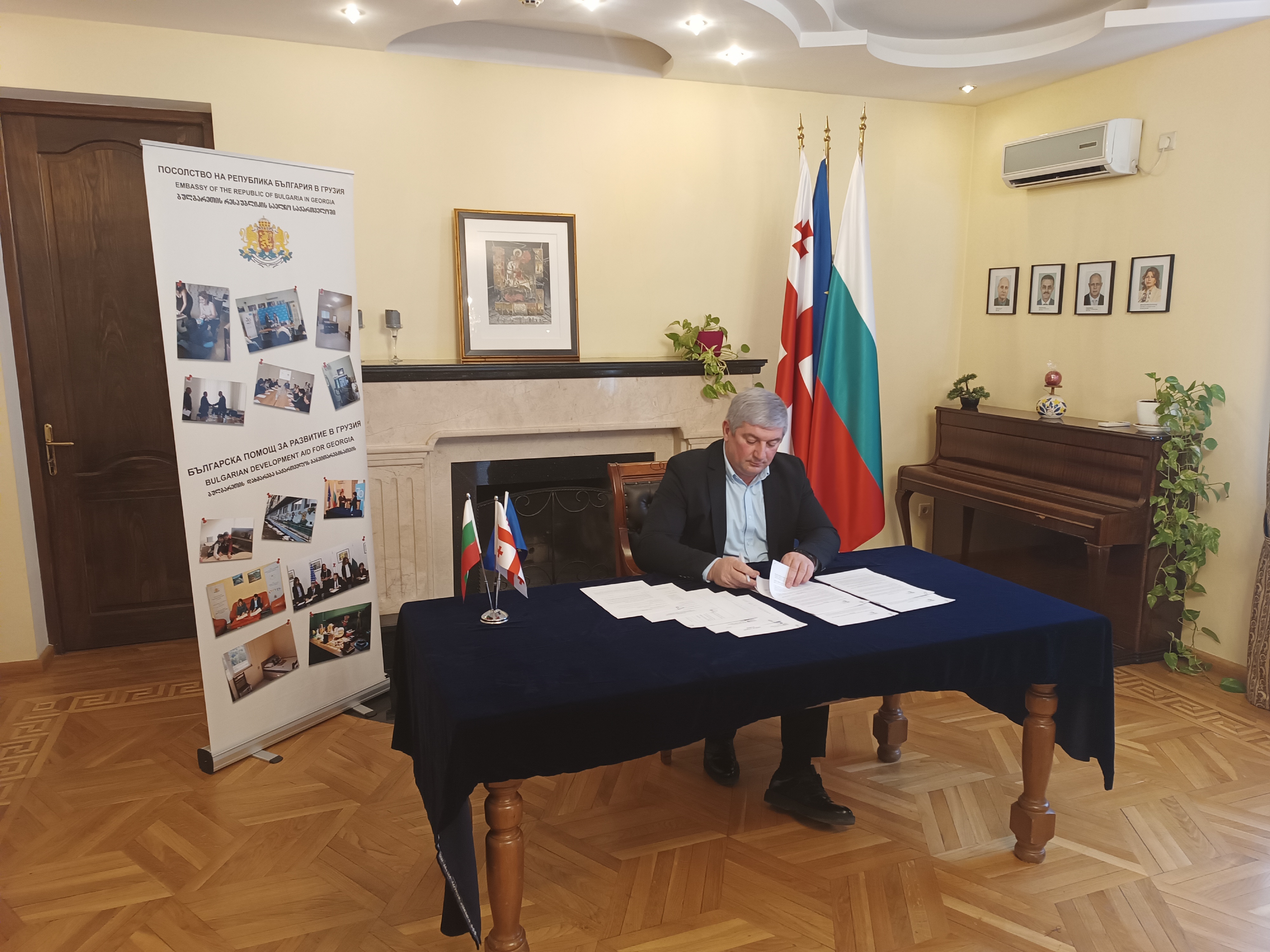 Посланик Веселин Вълканов подписа споразумения за реализиране на четири проекта в Грузия 