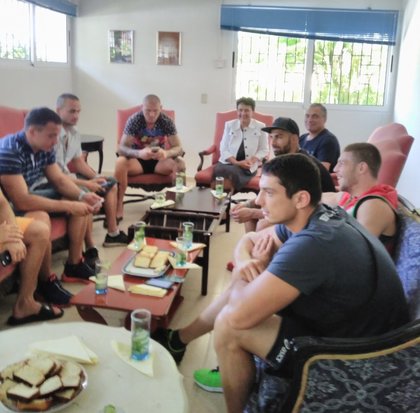 Посещение на националния отбор по бокс в българското посолство в Хавана