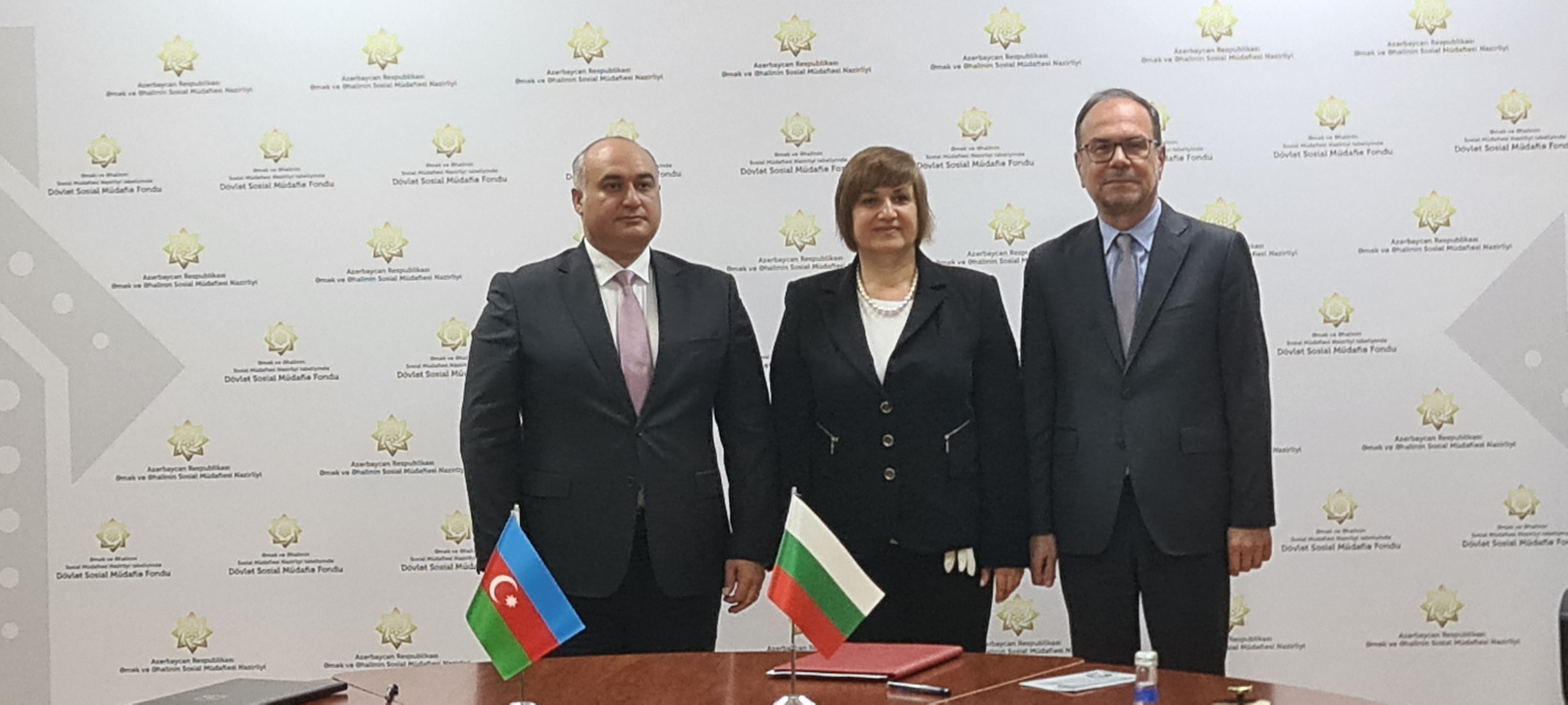 A Memorandum of Cooperation in the field of social insurance services was signed in Baku between the National Insurance Institute of the Republic of Bulgaria and the Social Protection Fund of the Republic of Azerbaijan