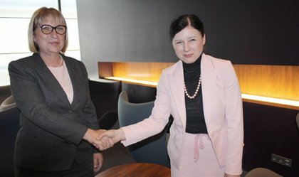 Министър Цачева запозна комисаря по правосъдие Вера Йоурова с приоритетите на България в предстоящото председателства на Съвета на ЕС