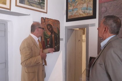 Посланик Христо Георгиев посети изложба за Китреа