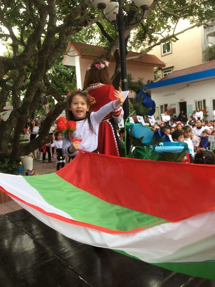 Ден на българската роза на детска градина „Виетнам – България“