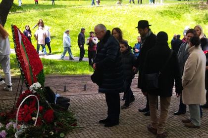 Възспоменателен митинг и церемония по поднасяне на цветя пред Мемориалния комплекс „Яма“ в град Минск