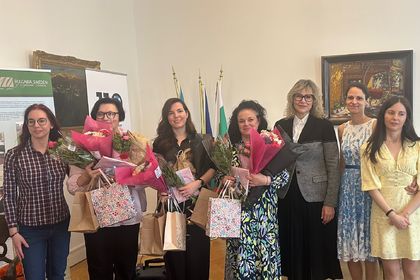 Тържествено отбелязване на края на учебната година в българското посолство в Стокхолм