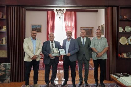 Посланикът на Република България в Босна и Херцеговина Валери Йотов проведе среща с проф. Тарик Заимович, ректор на Университета в Сараево