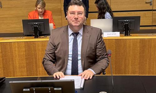 Постоянният представител на Република България към ЕС, посланик Румен Александров, представи страната ни в редовното заседание на Съвет „Общи въпроси“, което се проведе днес в Люксембург