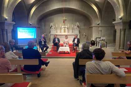 Временно управляващата Посолството на Република България в Берн Десислава Чакърова участва в публична дискусия, организирана от Форума Изток – Запад