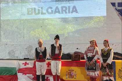 България с отличаващо се участие в 1-вото издание на Европейския фестивал на традиционните танци за двойки на остров Кифнос, Гърция