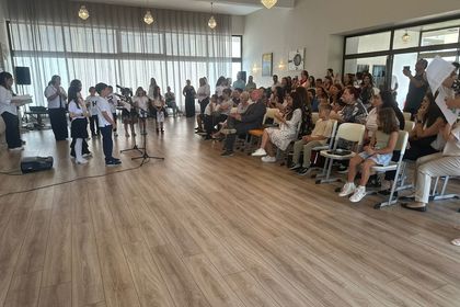 За единадесети път би училищния звънец за началото на учебната година в Българското неделно училище „Св. св. Кирил и Методий“ в гр. Истанбул