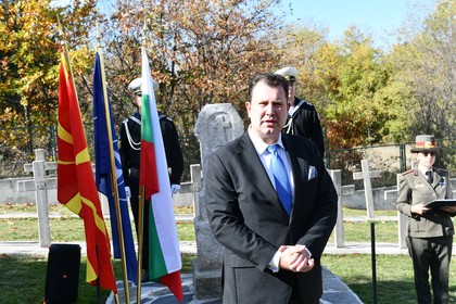 Отдаване на почит към паметта на българските воини на Архангелова задушница