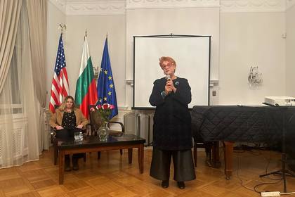 Представяне в българското посолство на документалния филм "Отломки от един следобед”, посветен на 100-годишнината от атентата в катедралния храм „Света Неделя“ в София на 16 април 1925 г.