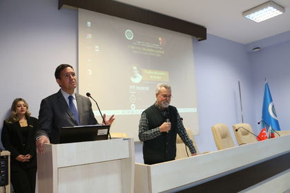 Среща-разговор с директора на Драматично-куклен театър - Враца Владлен Александров във Факултета по езици, география-история на Анкарския университет 