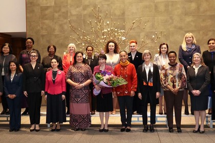 Среща на жените-посланици в Япония с министър-председателя на Япония г-жа Санае Такаичи