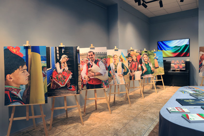 Откриване на фотоизложбата „Живата традиция на украинска Бесарабия“