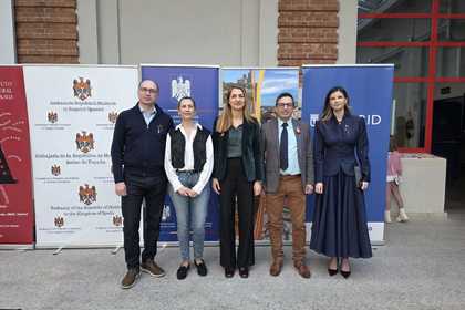 Работилница за „мартеници“ в Община „Чамартин“ в Мадрид