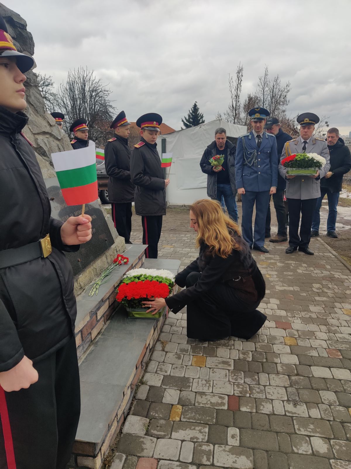Полагане на цветя пред паметника на загиналите за свободата на България в гр. Киев, във връзка с честването на 3 март