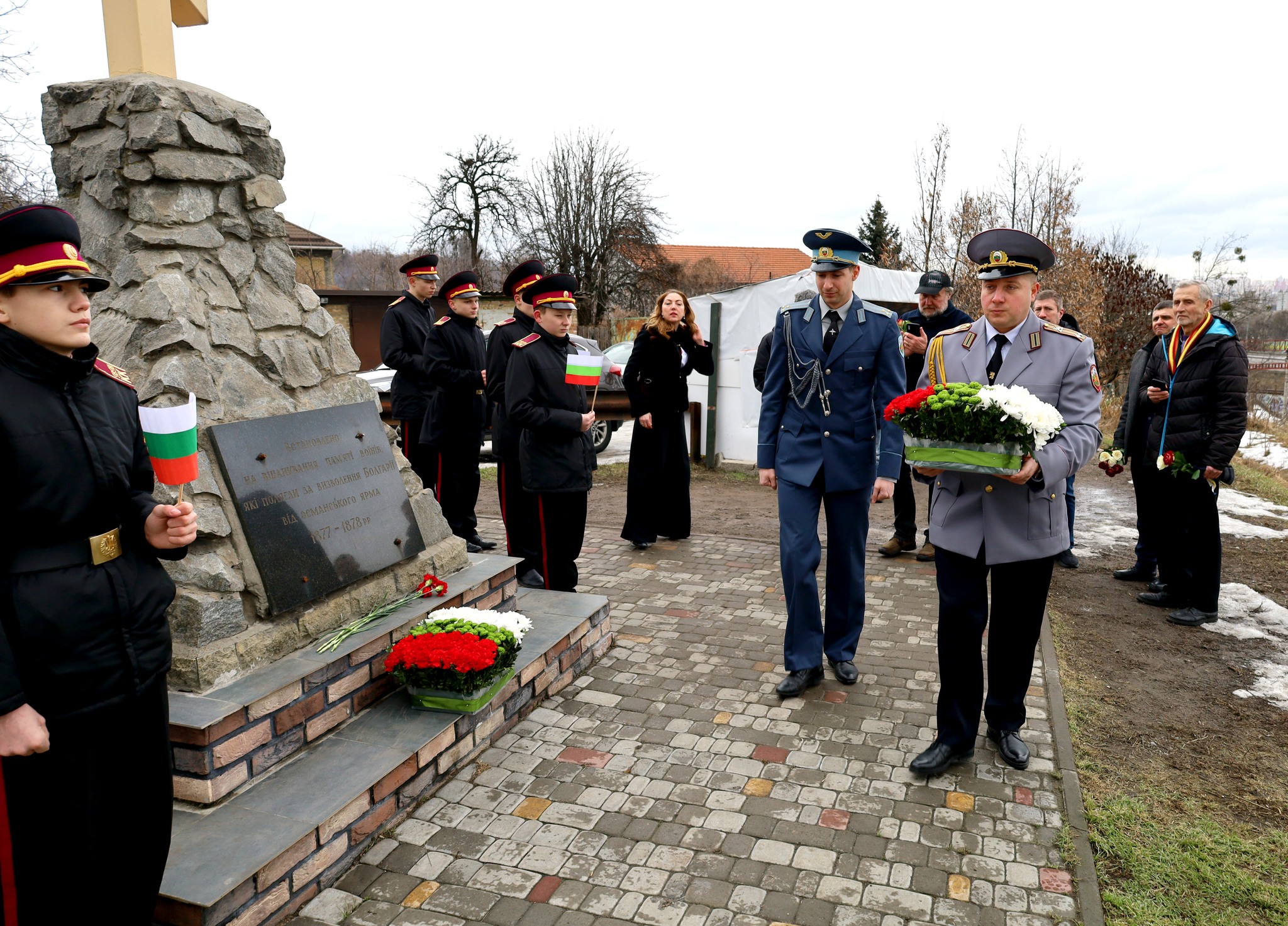 Полагане на цветя пред паметника на загиналите за свободата на България в гр. Киев, във връзка с честването на 3 март