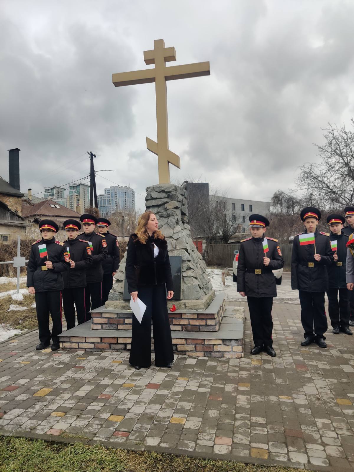 Полагане на цветя пред паметника на загиналите за свободата на България в гр. Киев, във връзка с честването на 3 март
