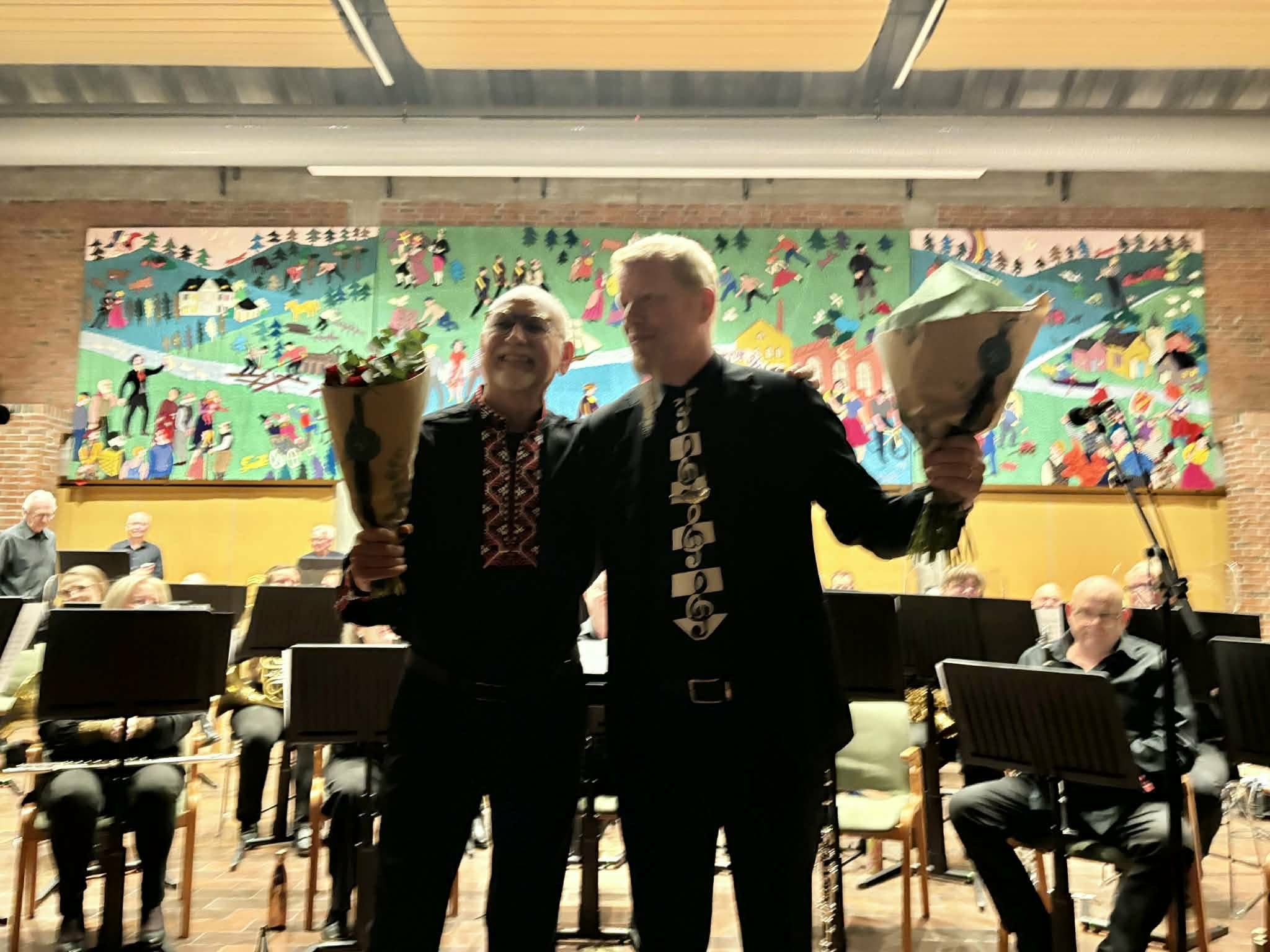 Изложбата „България и мозайките“ бе представена по време на концерт на български музикант в град Мьондален