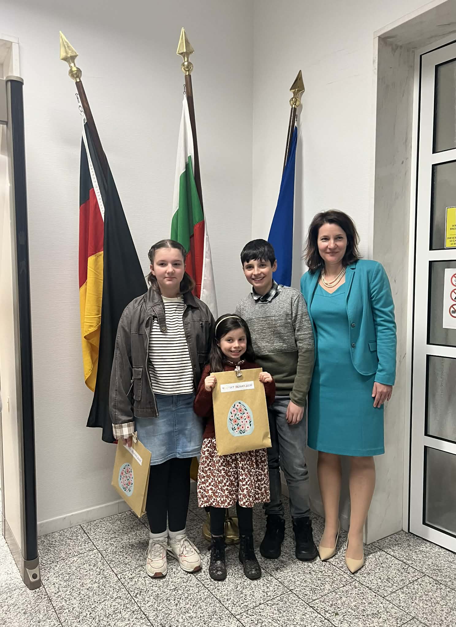 Feierliche Auszeichnung der Teilnehmer am Kinderzeichenwettbewerb „Ostern durch die Kinderaugen“