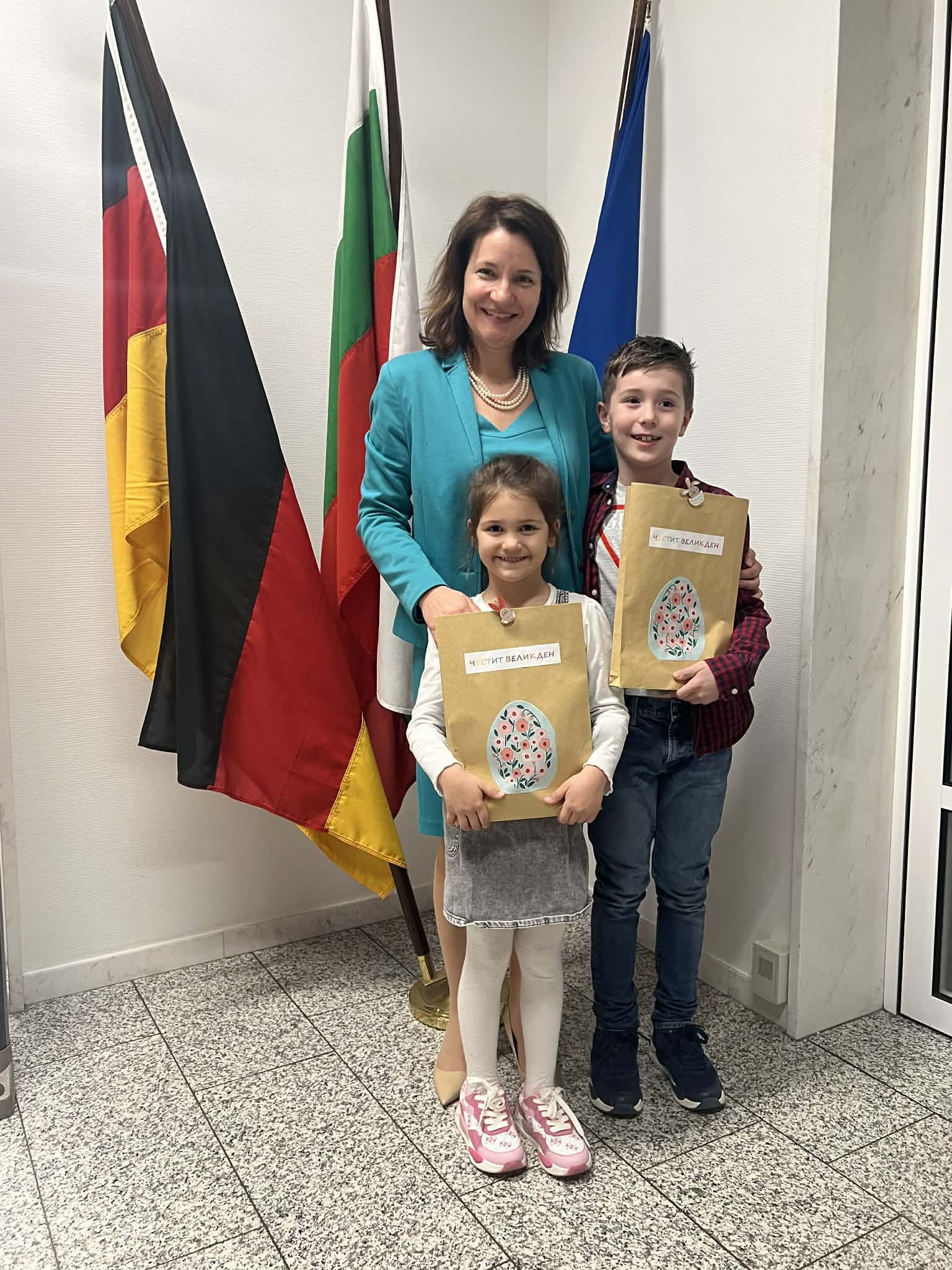 Feierliche Auszeichnung der Teilnehmer am Kinderzeichenwettbewerb „Ostern durch die Kinderaugen“