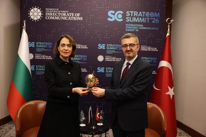 Нейнски и Дуран обсъдиха стратегическата комуникация и хибридните заплахи