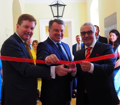 Заместник-министър Тодор Стоянов откри новия офис на почетния ни консул в Долна Австрия