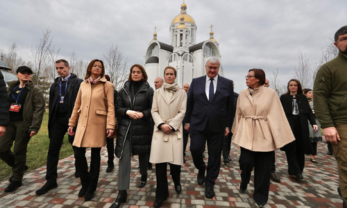 Надежда Нейнски: В Буча виждаме какво Путин оставя след себе си: убийства, руини и зверства