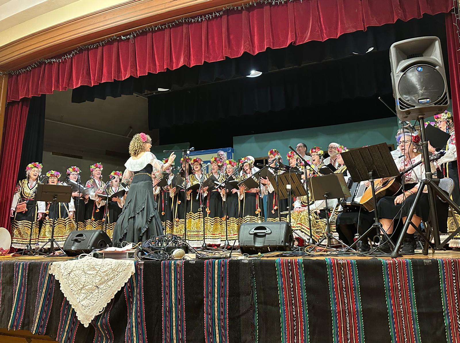 Тържествено отбелязване на 25-та годишнина от създаването на вокален ансамбъл „Диви жени“, с художествен ръководител г-жа Татяна Сърбинска, гр. Бостън, САЩ  