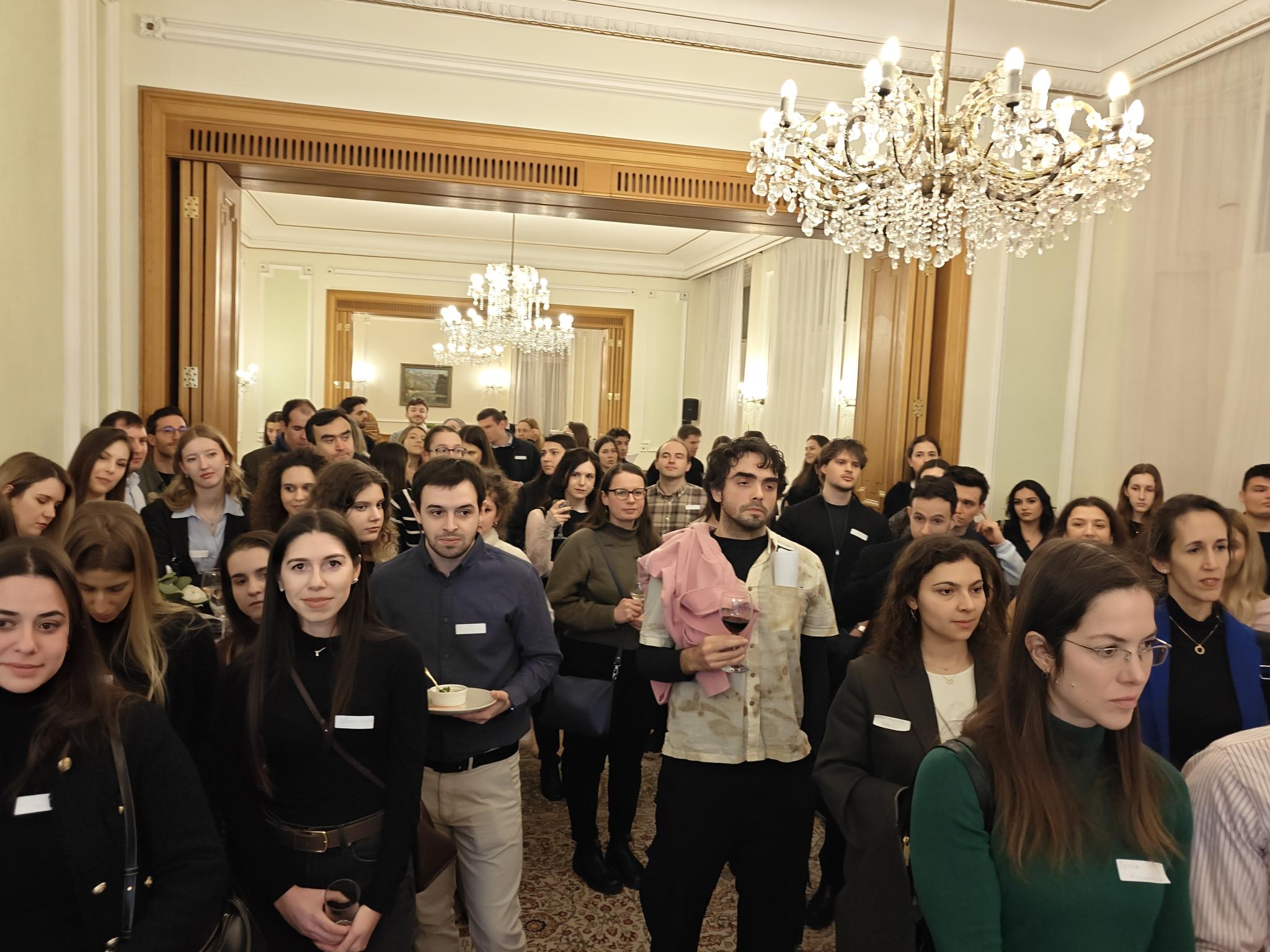 Вълнуваща среща на възпитаници на Американския колеж в София