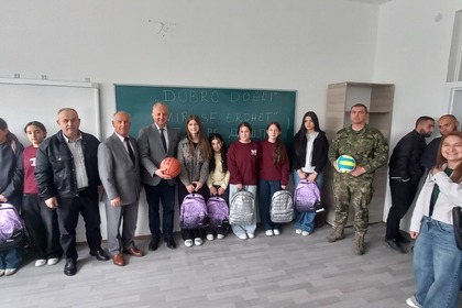 Посолството на България и военнослужещите от българския контингент със съвместна благотворителна инициатива по повод деня на Европа