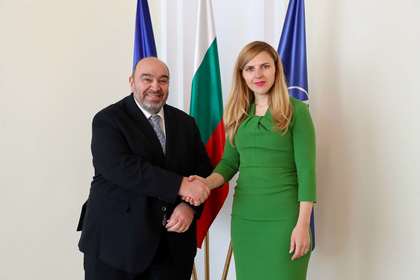 Министър Велислава Петрова проведе среща с посланика на Гърция в България Алексиос Мариос Либеропулос