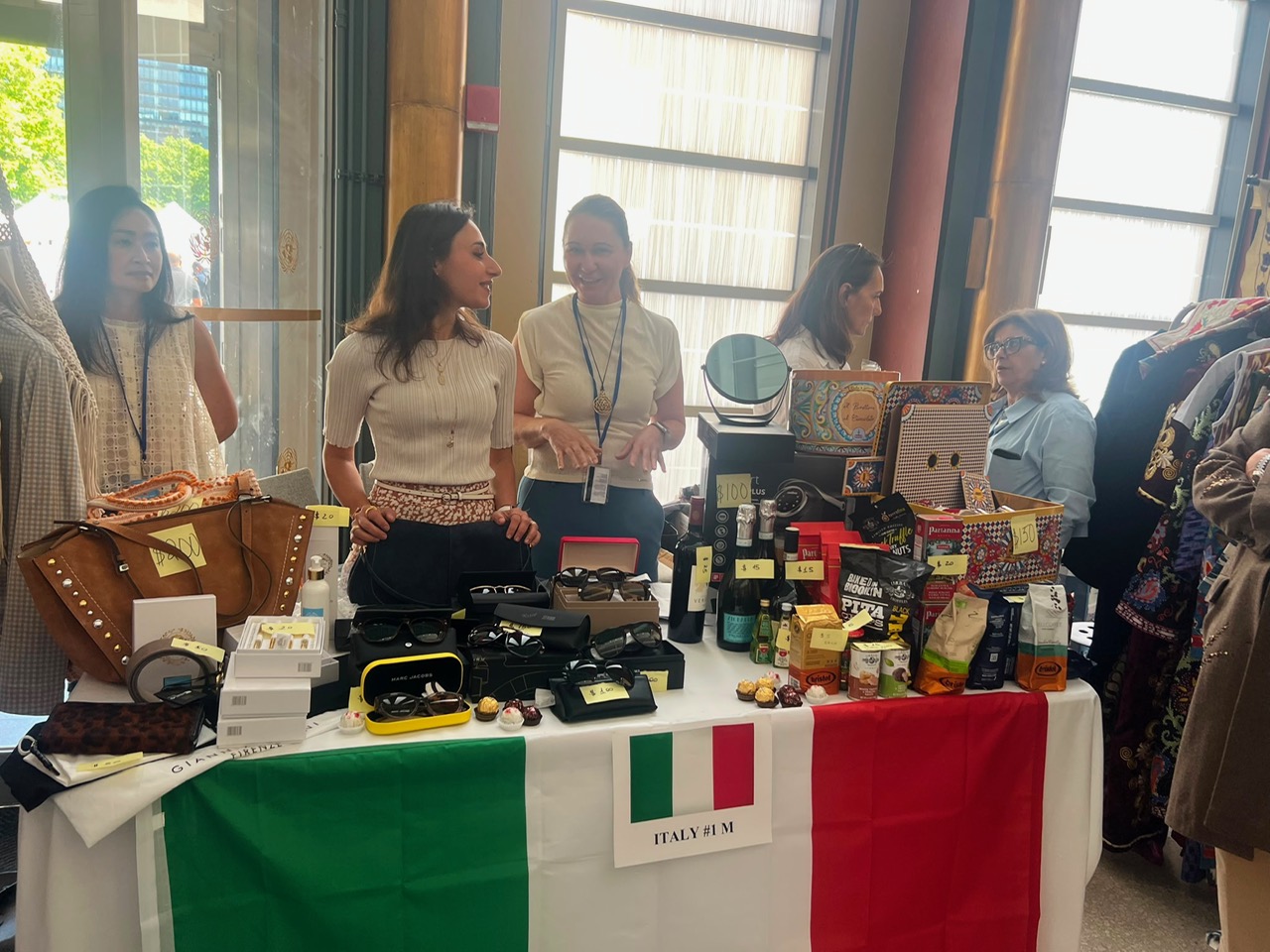  For the first time in over a decade, Bulgaria is participating in the United Nations International Bazaar
