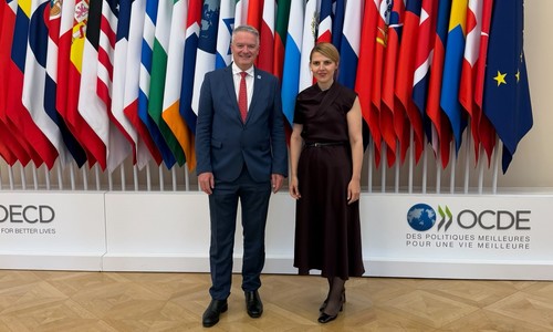Министър Велислава Петрова проведе среща с генералния секретар на ОИСР Матиас Корман
