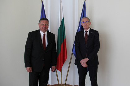 Deputy Minister Hristo Polenakov Holds Farewell Meeting with Canada's Ambassador to Bulgaria Gavin Buchan 