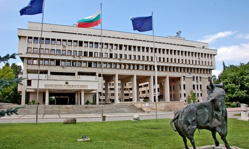 МВнР продължава активните действия в подкрепа на Ива Михаилова за получаване на необходимото лечение