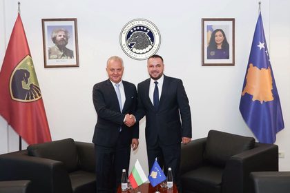 Посланик Христо Краевски се срещна с министъра на отбраната на Република Косово Еюп Македончи